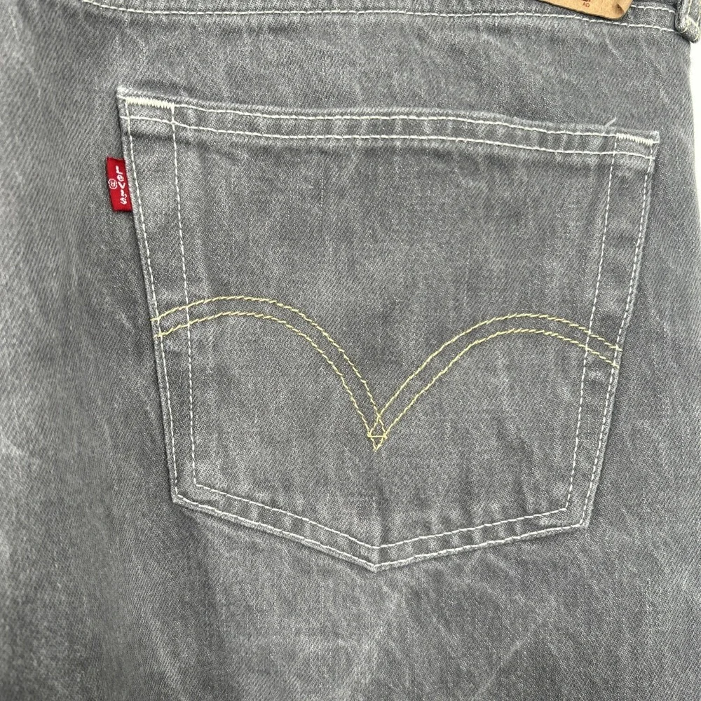 Levi Strauss 501 Vintage Mens Jeans 42x32 Straight Leg Button-Fly Light Gray - Picture 6 of 7